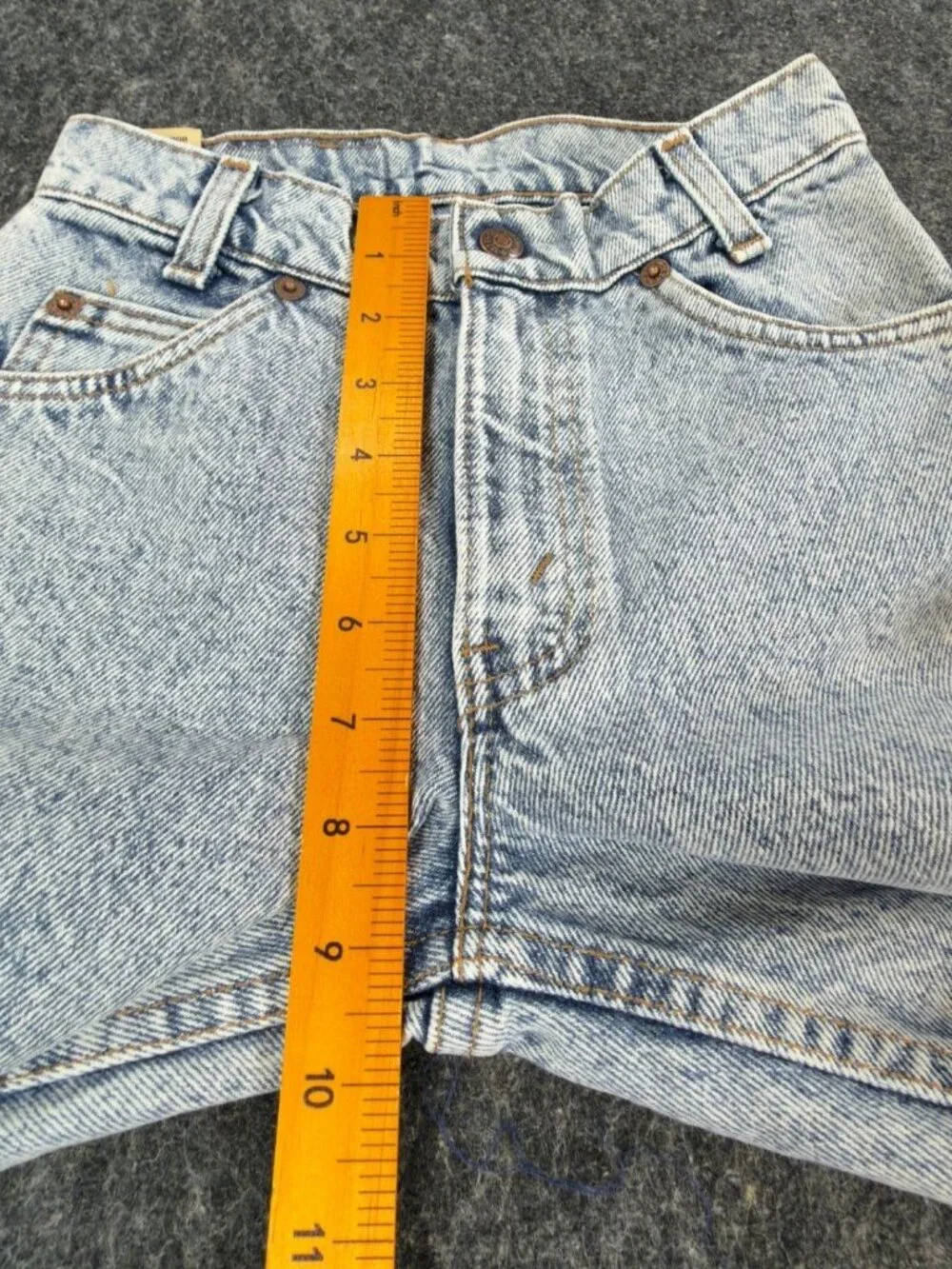 Levi's 550 Jeans Boys 11 Slim Blue Acid Wash Cotton Relaxed Vintage 90s USA Made